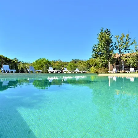 2 Bedroom Stunning In Le Clap Сasa de vacaciones Méjannes-le-Clap