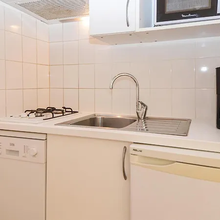 Сasa de vacaciones 2 Bedroom Stunning In Le Clap *